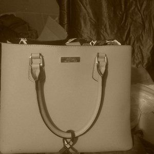 Trina turk hand bag orangle leather